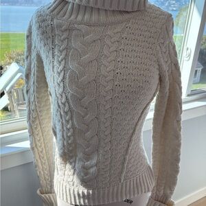 Veronica Beard Cozy Ivory Cable-Knit Sweater XS